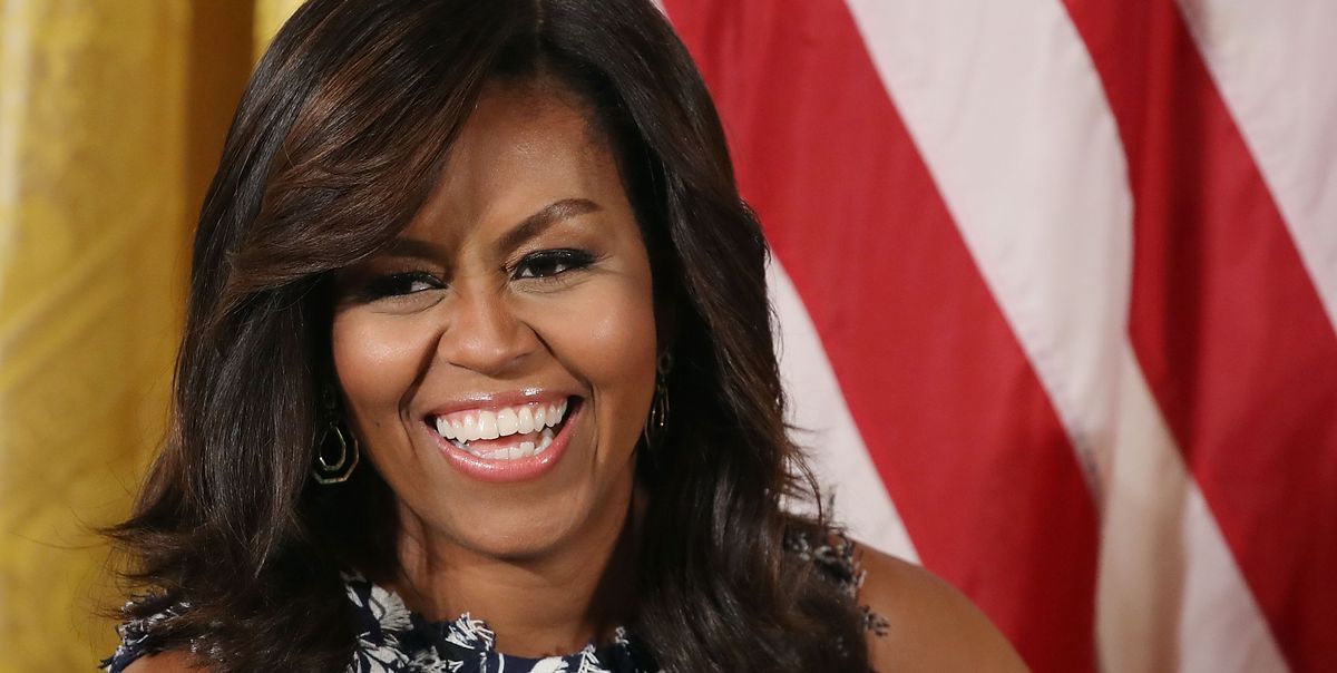 You are currently viewing Michelle Obama’s ‘Vote’ Necklace Sent Twitter Into a Search Frenzy