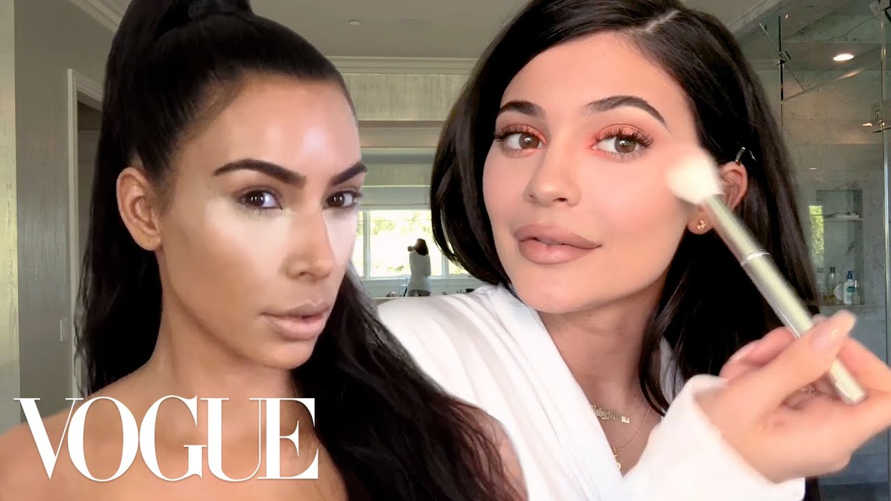 You are currently viewing The Kardashian-Jenner Sisters’ Best Beauty Secrets, From Baking to Lip