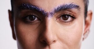 Read more about the article This Woman Is Finding Freedom in Her Unibrow — and