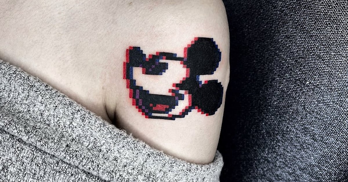 You are currently viewing Oh, Boy! These Mickey Mouse Tattoos Are Making Us Want