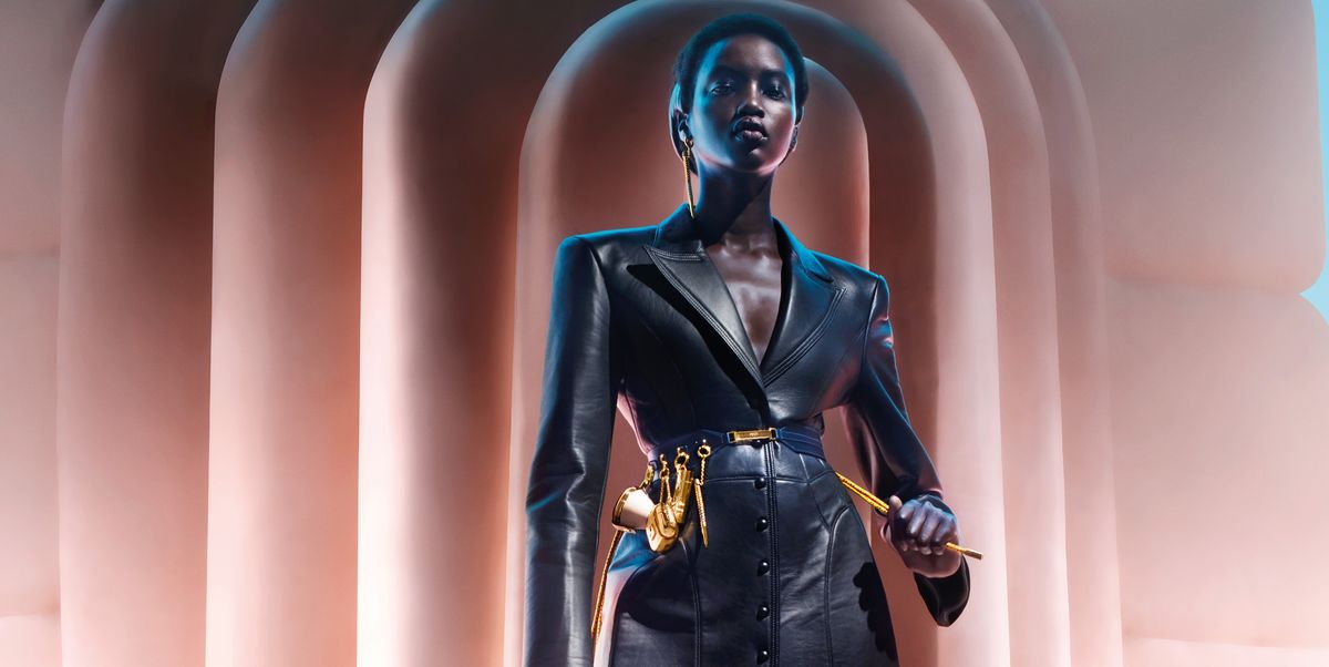 You are currently viewing Fendi Embraces Duality In Its Latest Campaign