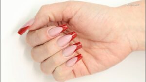 Read more about the article Red Tip Marilyn Nails With Xtreme Cool Gel