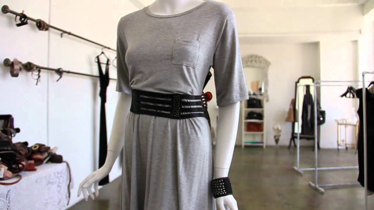 You are currently viewing Women’s Style Tips : How to Wear Shirts as Dresses