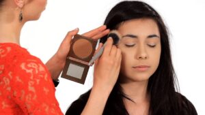 Read more about the article How to Use Bronzer Properly