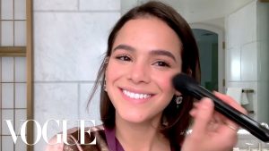 Read more about the article Bruna Marquezine’s Guide to a Brazilian Glow in the Winter