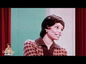 Read more about the article What Women Wore to Work in the 1970’s