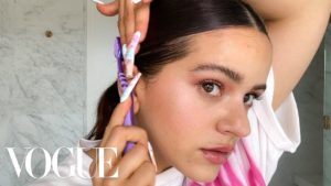 Read more about the article Rosalía’s Guide to Pink Eyeshadow and a Slicked-Back Ponytail |