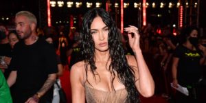 Read more about the article Megan Fox And Machine Gun Kelly Have Matching Hair Now