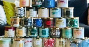 Read more about the article I Smelled 40+ Bath & Body Works Holiday Candles and