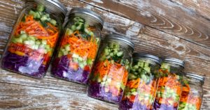 Read more about the article Follow These Meal-Prep Tips to Make a Week of Mason