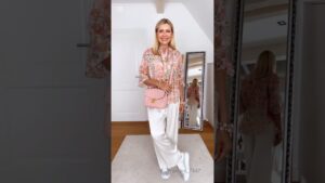 Read more about the article Fashion Tips For Mature Women Over 50+ #fashiontrends #styleafter50 #viralvideo