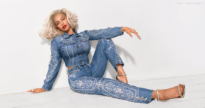 Read more about the article These Beyoncé x Levi’s Looks Belong on Your “Cowboy Carter”