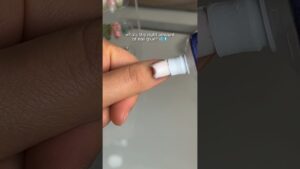 Read more about the article How to Apply Liquid Nail Glue to make your Nails