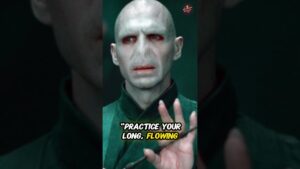 Read more about the article Ralph Fiennes Offers Up Hilarious Fashion Advice for Whoever Plays