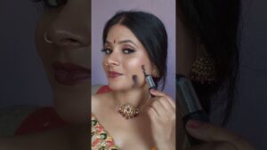 Read more about the article Smudgeproof makeup tips||#makeuptutorial #makeuptips