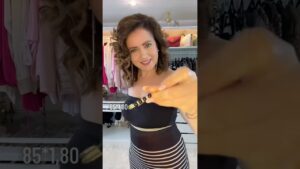 Read more about the article Идеи с платками…#irenebutsch #fashion #tips #styletips #fashiontricks #fashionstyle #tuch