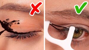 Read more about the article 32 BEGINNER MAKEUP TIPS AND TRICKS