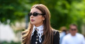 Read more about the article The C-Shape Haircut Is the Latest ’90s Style Going Viral