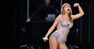 Read more about the article Taylor Swift Won’t Call Herself an Athlete, but Travis Would