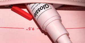 Read more about the article I’m Obsessed With Glossier’s New Retinol