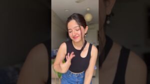 Read more about the article Monsoon Clothing Do’s and Don’ts