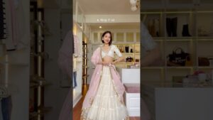 Read more about the article 5 quick dupatta drapes #dupattastyling #lehengacholi #fashiontips