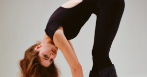 Read more about the article The Best Bodysuits For Working Out, Approved By Editors and