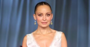 Read more about the article Nicole Richie Has Some Beauty Advice For Her Younger Self