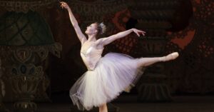 Read more about the article Sugar Plum Fairy Sara Mearns Danced Through Hearing Loss and