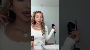 Read more about the article Taking makeup tips for my biggest fans