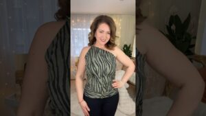 Read more about the article Новые идеи 2025 года … #irenebutsch #fashionstyle #styletips #fashion #tips