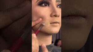 Read more about the article Makeup Tips #beautytiips #shots #makeup #shotrs #subscribe #videoshort #shortsvideo