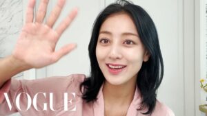 Read more about the article TWICE’s JIHYO on Skin Care & Soft Blush Makeup |