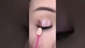 Read more about the article #eyeshadowtutorial #eyeshadow #makeuptutorial #makeuptips #makeup #foryou #trending #eyeliner#shorts