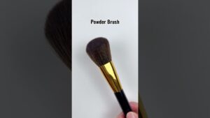 Read more about the article 6 Makeup Essentials Every Beginner Needs