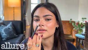 Read more about the article Ariana Greenblatt’s 10-Minute Everyday Contour Routine