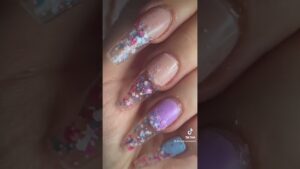 Read more about the article After 2 weeks correction nail extension on tips