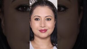 Read more about the article गर्मियों में Long Lasting Sweat Proof Makeup Hack