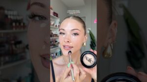 Read more about the article MAKEUP REVIEW: Saie beauty’s new baked setting powders!! ‍️️ #makeupreview