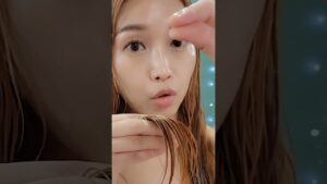 Read more about the article Viral Vaseline For Glass Shine Hair| Straight Hair Like Korean’s