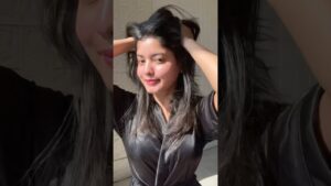 Read more about the article Full haircare routine under ₹500 for dry & frizzy hair