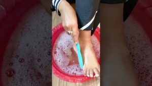 Read more about the article Pedicure at Home| #pedicure #shorts #youtubeshorts #trendinghacks #viralshorts #hack #viral